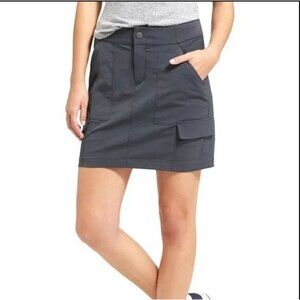 Athleta Gray Cargo Skirt with shorts Size 6